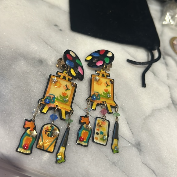 Vintage “Artist’s Palette” Earrings by Designs from the Deep-Boutique - Picture 7 of 8